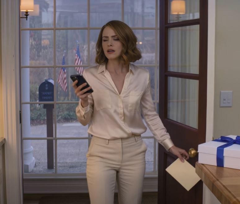 A família do meu marido fez uma festa de noivado para o irmão dele, e eu não fui convidada. “Só para a família”, disse a mãe. Ele foi sem mim. Nessa noite, fiz alguns telefonemas discretamente. Na manhã seguinte, algumas portas importantes fecharam-se e, pela primeira vez, os pais dele aperceberam-se de que me tinham subestimado seriamente.