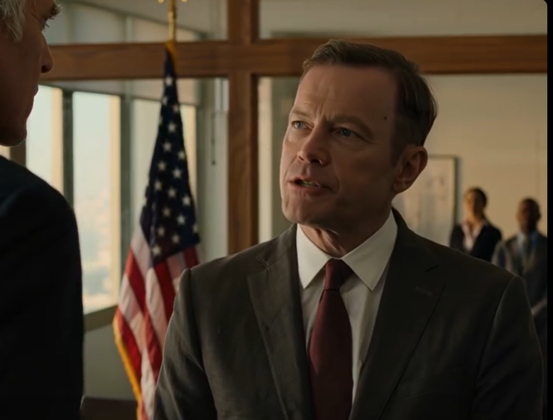 Kiedy mój syn zmarł, zadzwonił jego najlepszy przyjaciel i powiedział: „Znalazłem pendrive’a ukrytego w jego warsztacie. Przyjedź tu natychmiast i nie mów jego żonie. Nie może się dowiedzieć, że go znalazłem”.