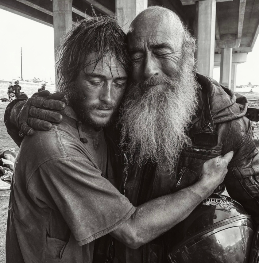 Całe życie poszukiwań: Jak w końcu spotkałem się z moim zagubionym synem pod autostradą