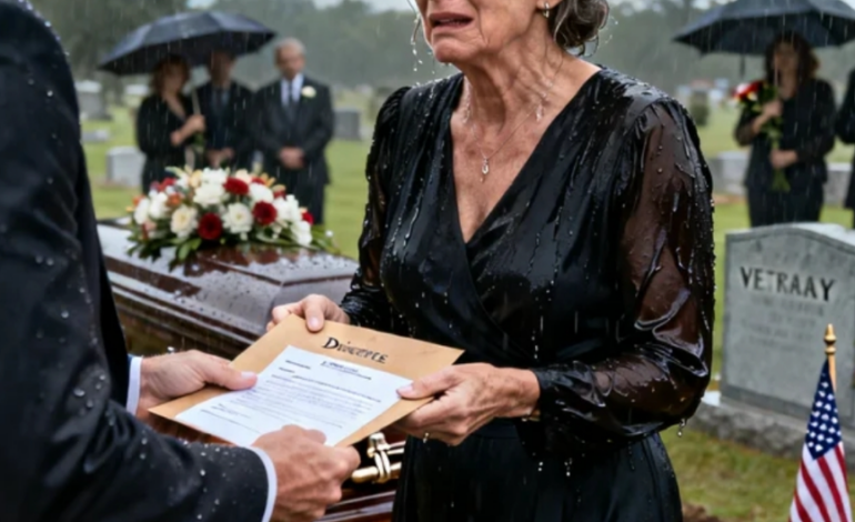 W dniu pogrzebu mojego syna mąż wręczył mi papiery rozwodowe i powiedział: „Teraz nic mnie już z tobą nie łączy, od teraz przejmę interesy naszego syna, w tym dom – w którym kiedyś mieszkaliśmy – który teraz należy wyłącznie do mnie. Możesz zostać do mojego powrotu z wakacji, które właśnie mam zamiar wziąć”. Nie przypuszczał, że zaledwie kilka dni wcześniej…