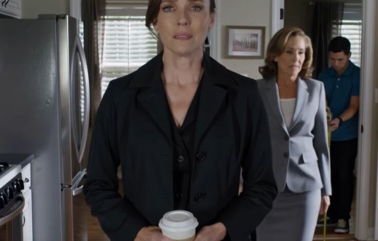 Onze dias depois de ter enterrado o meu marido, a mãe dele apareceu na minha cozinha com um blazer cinzento, apontou para as paredes, para o escritório, para as contas bancárias e disse: «Não