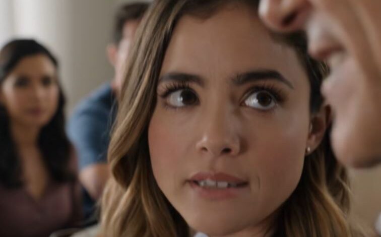 No Dia de Ação de Graças, o meu pai olhou para mim do outro lado da mesa e disse: “Continuas a falar como se estivesses a comandar algo enorme.” A minha mãe deu um pequeno sorriso. “Está a tornar-