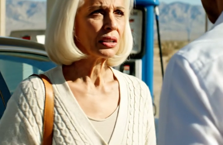 Rodina mého syna mě nechala na benzínce – a já tiše udělal rozhodnutí, které nikdy nečekali.