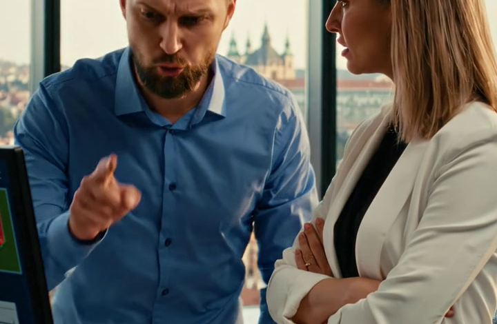 Banka volala a řekla: „Na vaše jméno je hypotéka 500 000 dolarů 015“