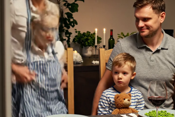 „Přestala ses o sebe starat,“ řekl můj manžel na večeři se svou bývalou – ale všiml si, že jsem pryč, až když mu přestala fungovat karta